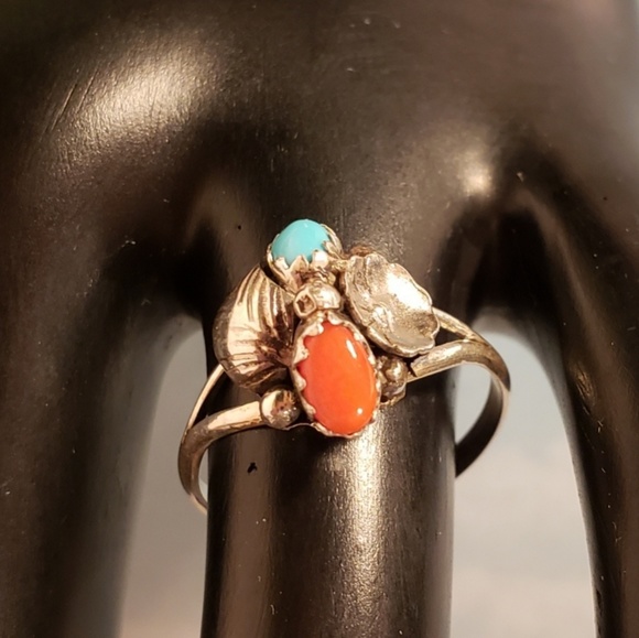 Vintage 1970s Turquoise Coral Ring - Picture 1 of 3